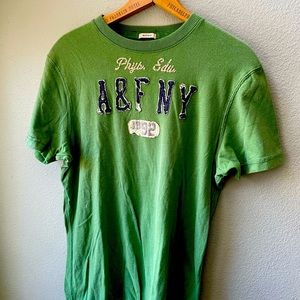 Men’s vintage Abercrombie and Fitch tshirt. Green. Clean, In good condition.